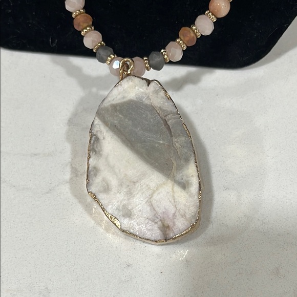 Cream Beaded Necklace with Gold Chain and Natural Stone Pendant - Picture 7 of 14